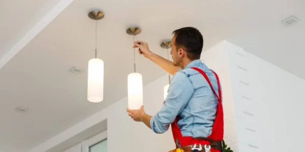 Industrial Lighting: Robust Design, Practical Brilliance
