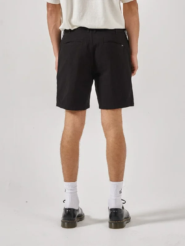 Constant Thrills Short - Black