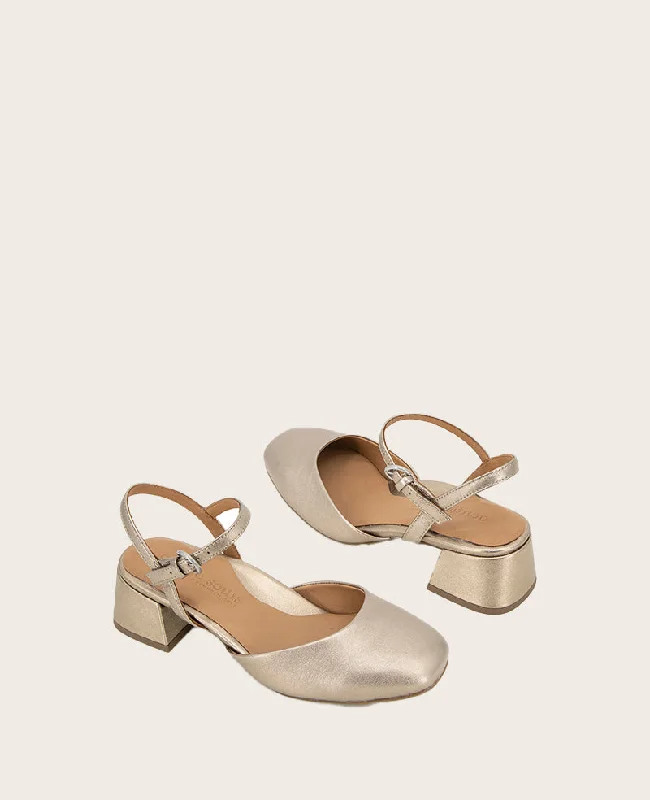 GENTLE SOULS - Lucinda Leather Closed Toe Strap Sandal