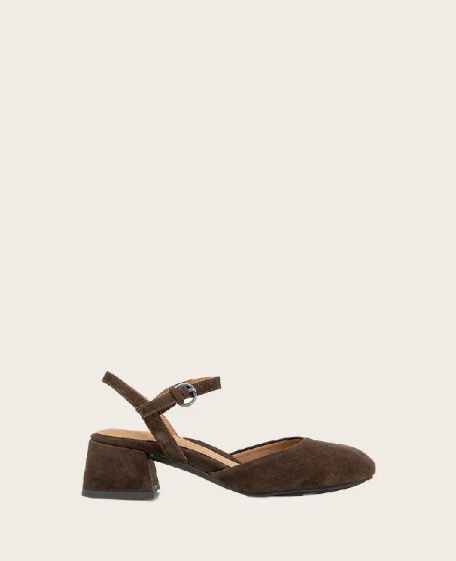 GENTLE SOULS - Lucinda Suede Closed Toe Strap Sandal