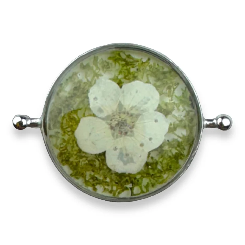 Silver / New! White Forget-Me-Not & Moss (round)