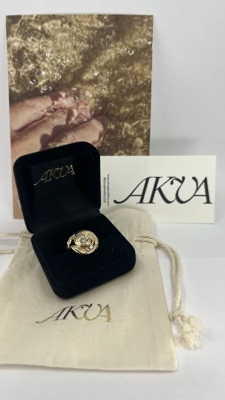 Ora Pavé 14K Gold Ring