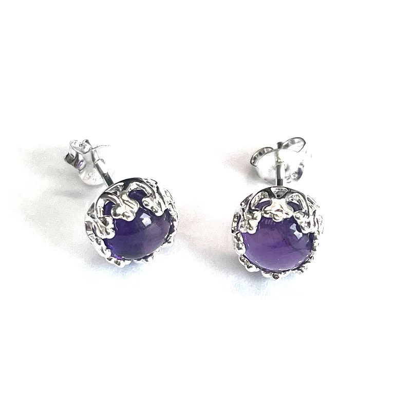 Crown setting silver earring with purple stone