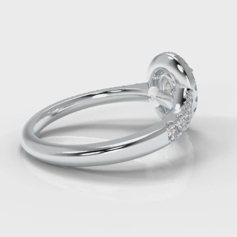 Micropavé Oval Diamond Halo Engagement Ring