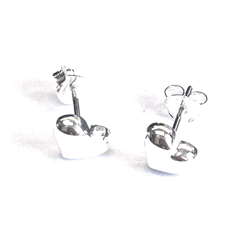 Small plain heart studs silver earring