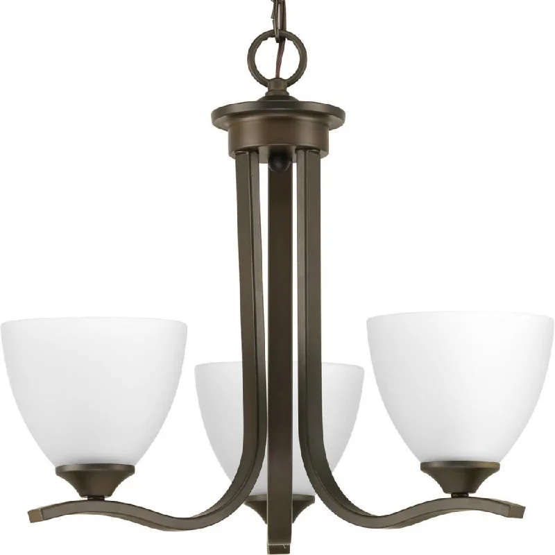 Traditional Brass Chandeliers for Classic InteriorsTraditional Brass Chandeliers for Classic InteriorsP400062-020 3-100W MED Chandelier