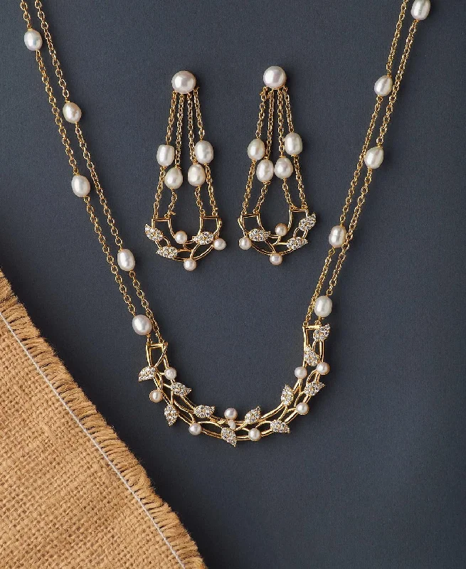 Indian - Themed Ceiling Lights with Intricate Filigree and Mirror WorkIndian - Themed Ceiling Lights with Intricate Filigree and Mirror WorkSimple and Elegant Leaf Stone Studded Pendant Chain Set